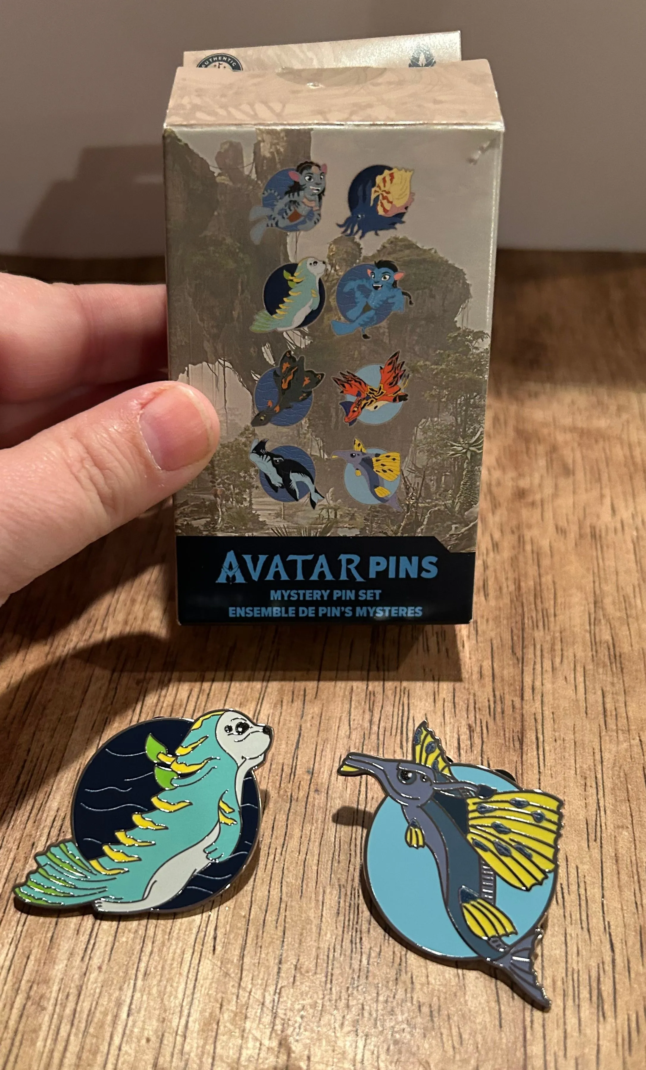 Product image for Avatar 2 pin mystery set