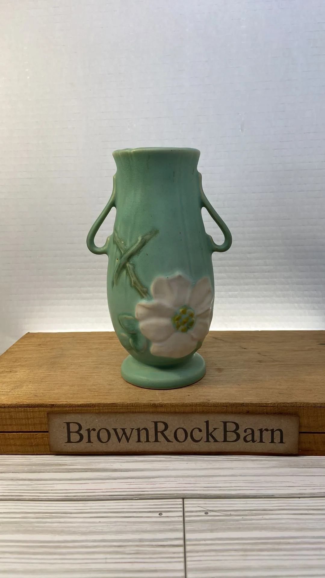 Product image for Weller weller, Dogwood pottery