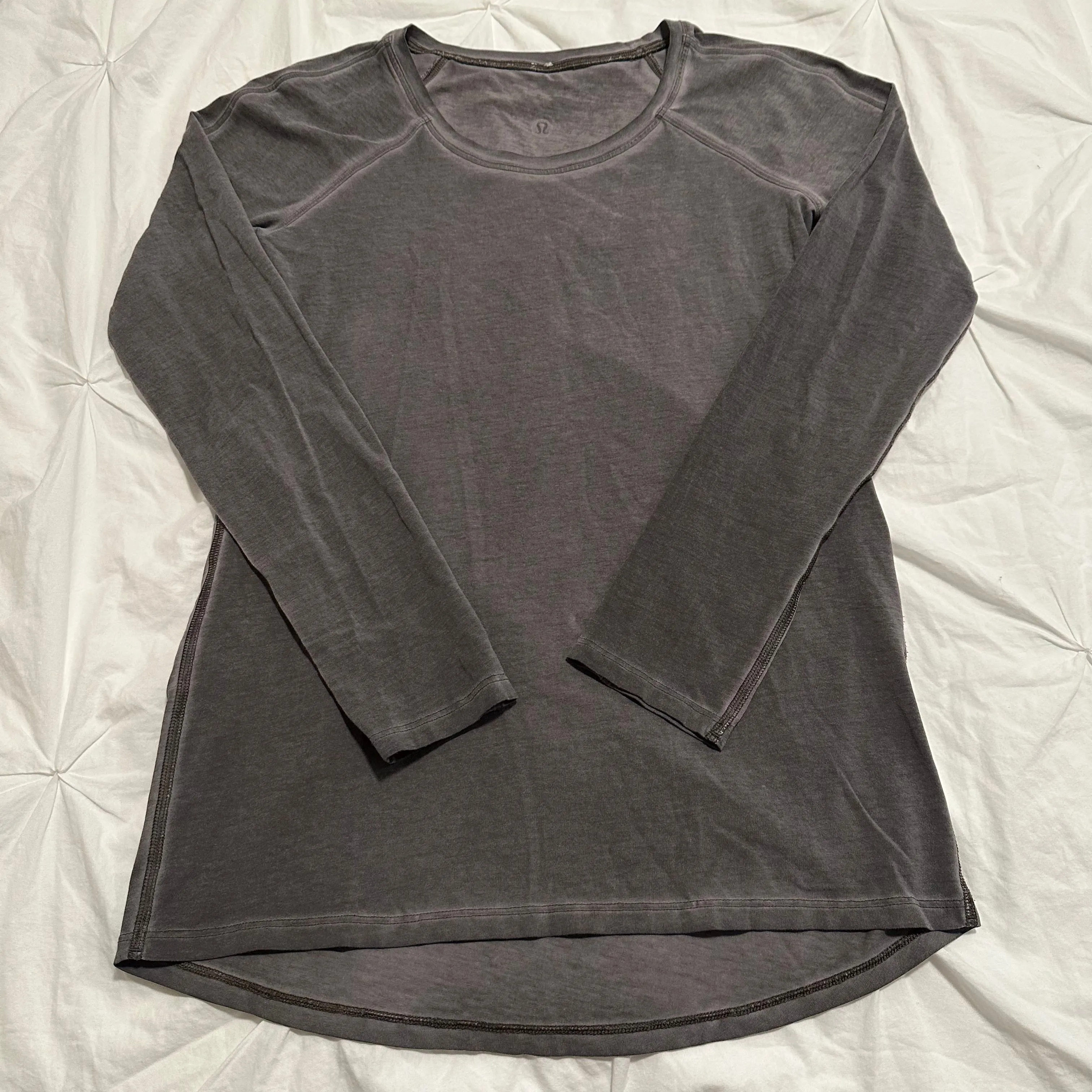 Product image for Lululemon Crewneck Long Sleeve T-Shirt Women’s Small 16x23