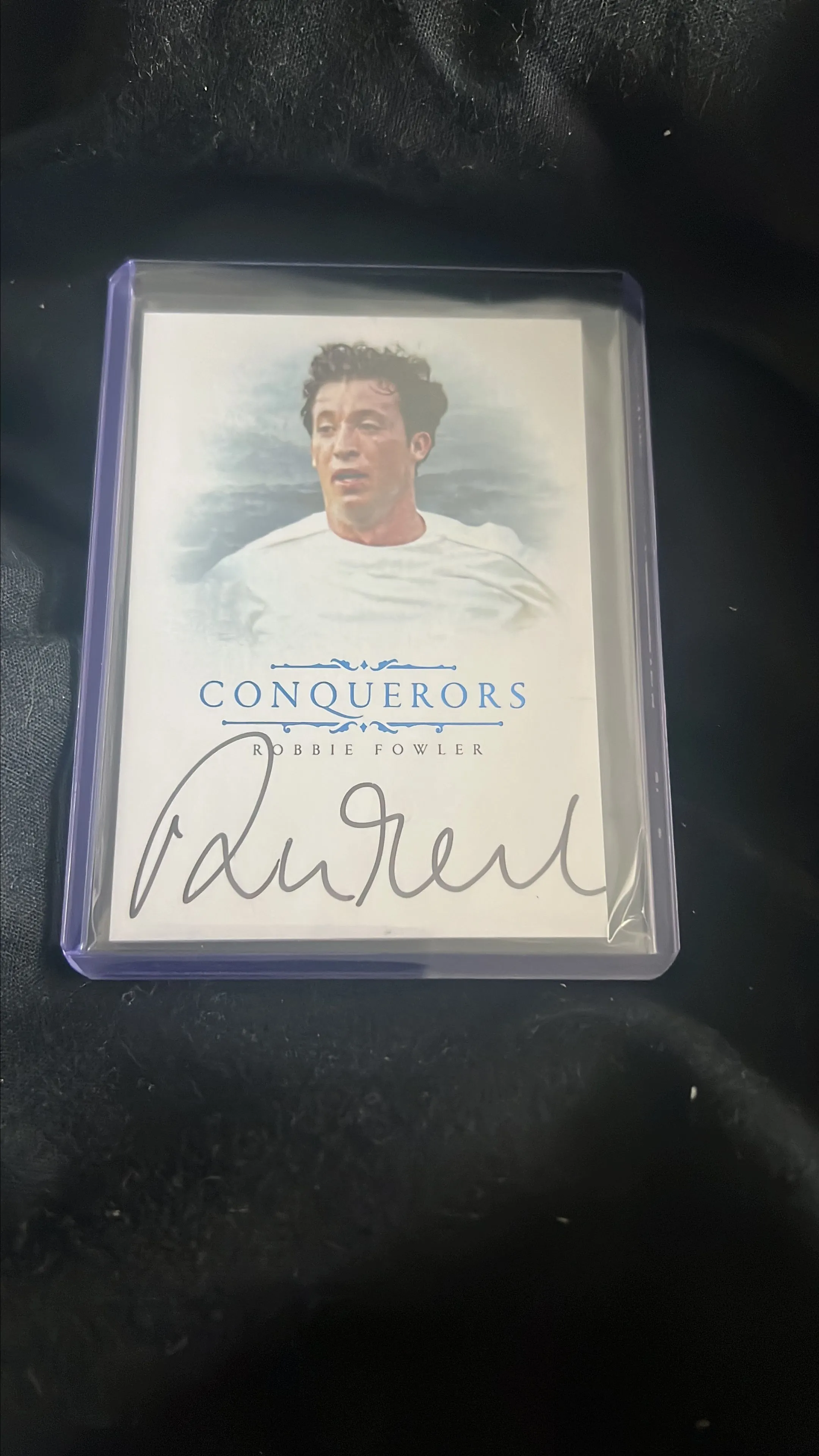 Product image for Robbie Fowler on card auto