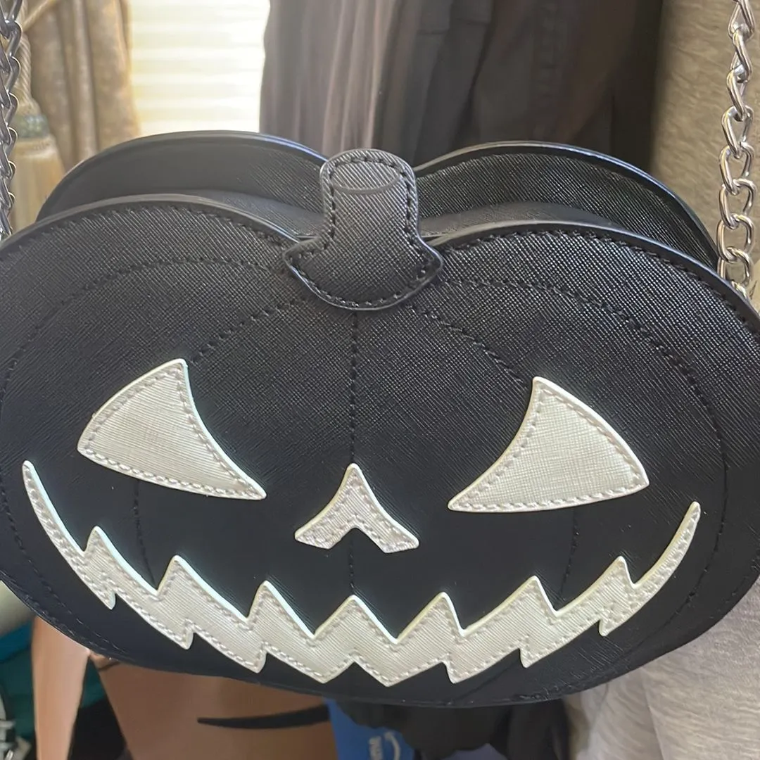 Product image for Glow in the dark pumpkin crossbody new