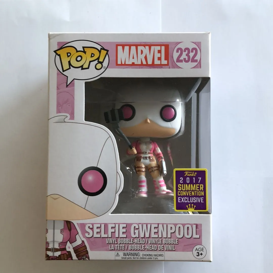 Product image for Selfie Gwenpool [Summer Convention]