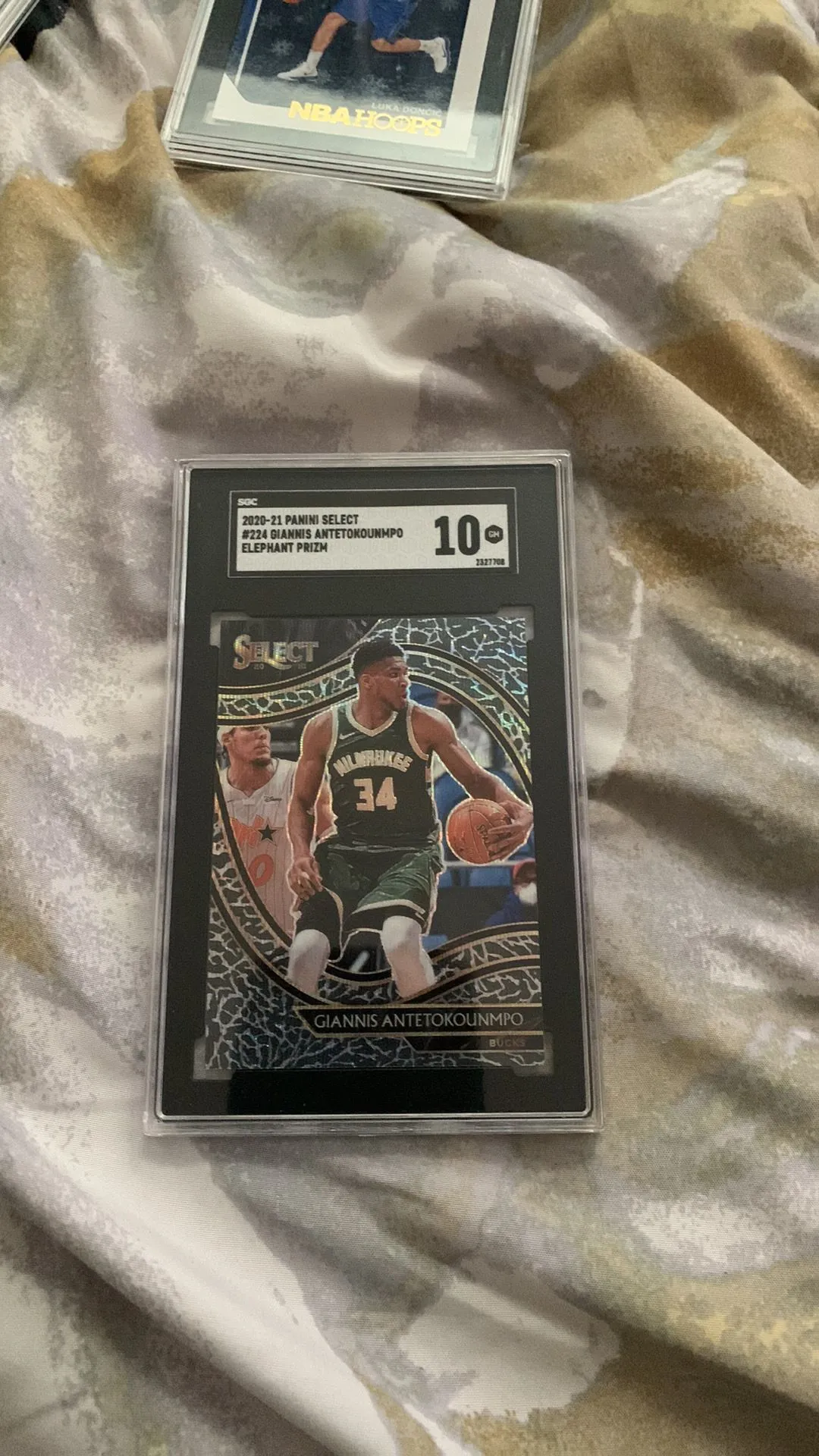 Product image for 2020-21 Panini Select Giannis Antetokounmpo SGC Elephant Prizm 10