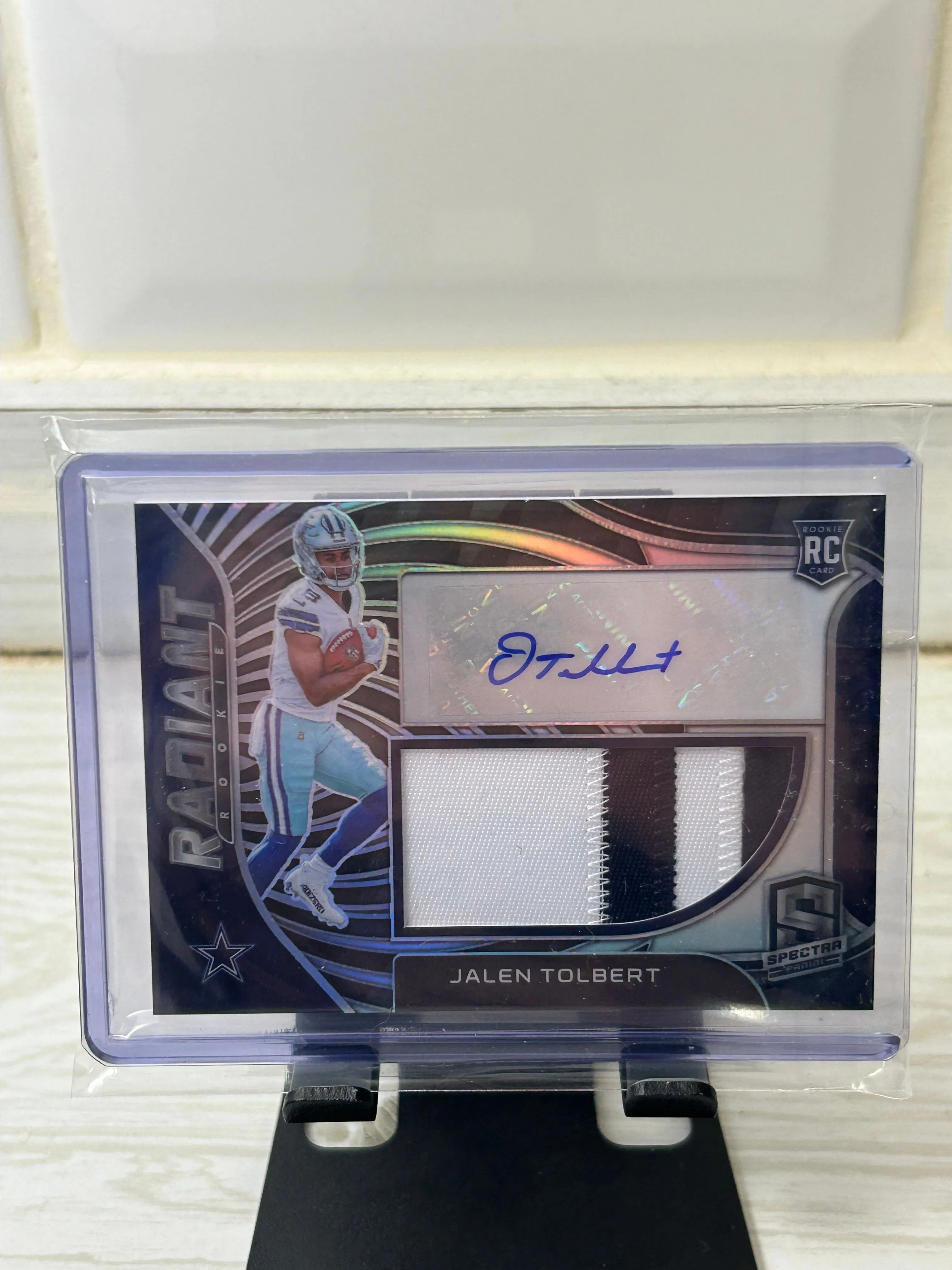 Product image for 2022 Panini Spectra Football Jalen Tolbert Rookie Radiant Patch Auto RPA /99