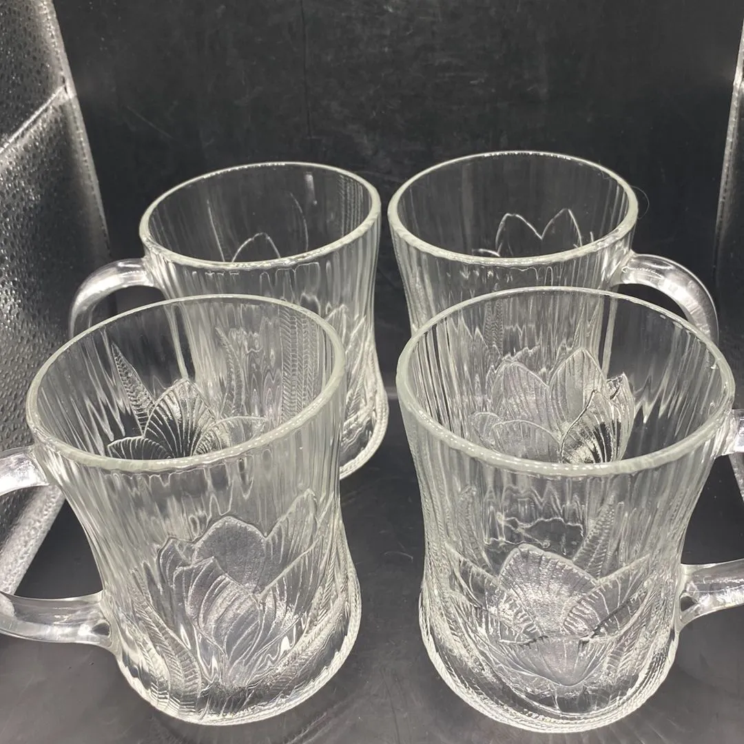4 cup glass pitcher Vintage Milk Glass Pitcher and 4 tumblers Set, Grapevine Pattern – The  House of Hanbury main image 1
