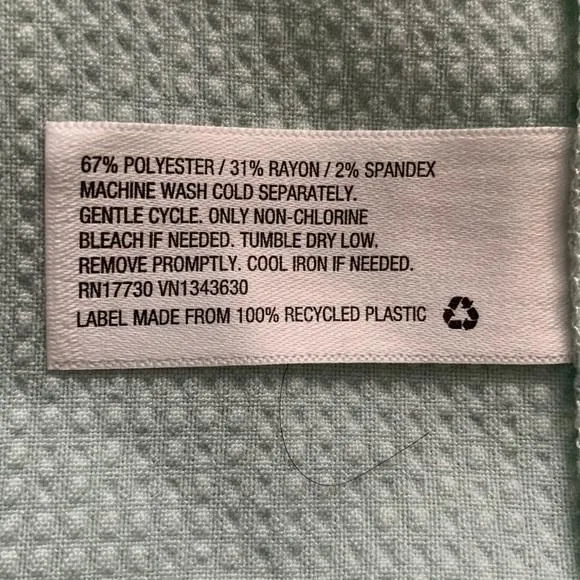 Listing Image Blurred Background