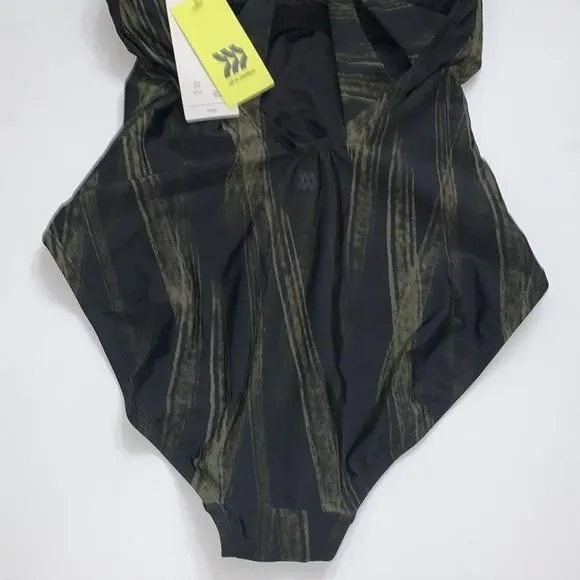 Listing Image Blurred Background