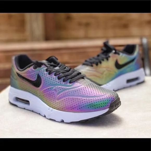 air max 1 ultra moire iridescent