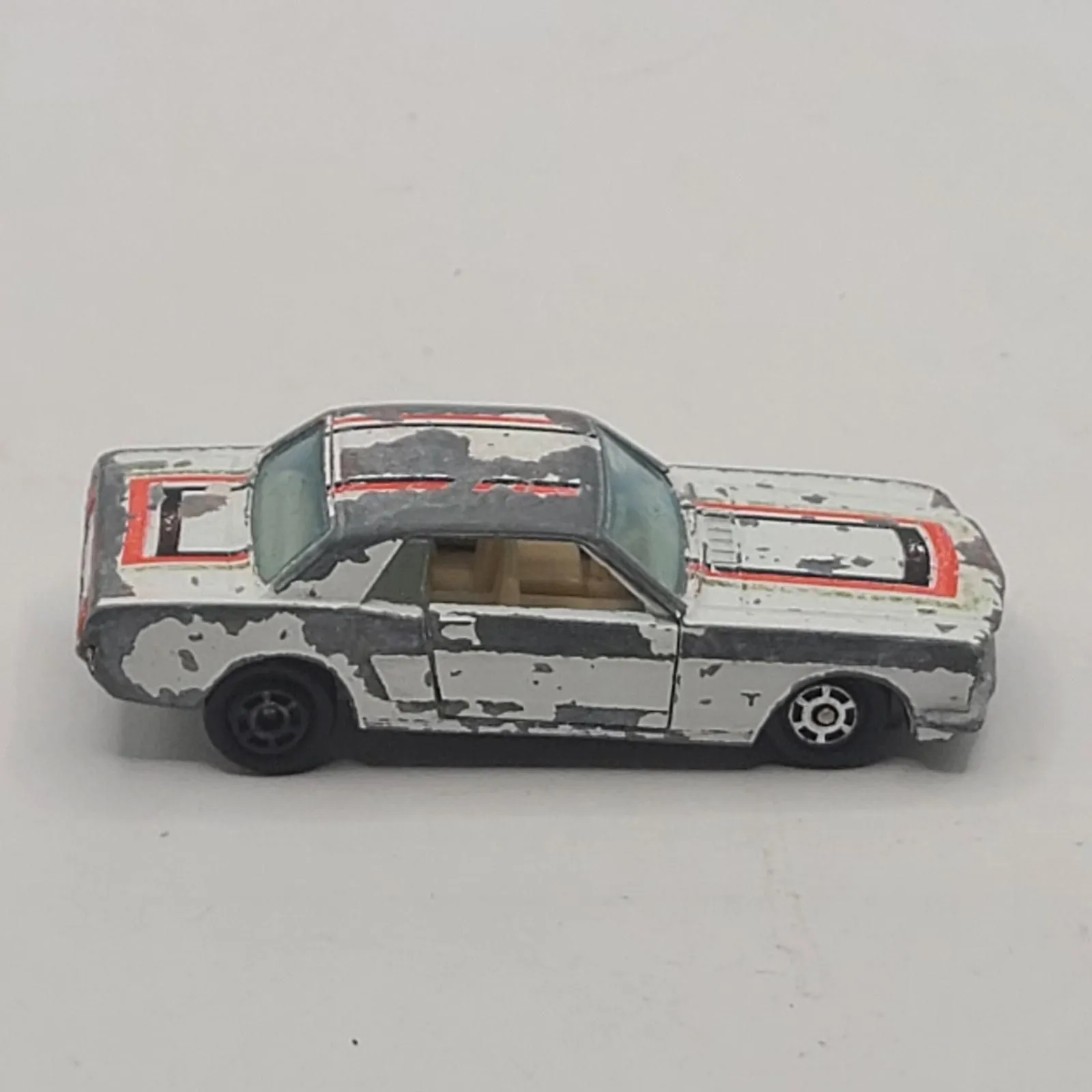 ujva8MHrA0KfZs7kNX41 Picture 0