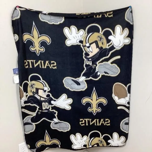 Product image for Disney Mickey Mouse Black & Cream New Orleans Saints Fleece Blanket
