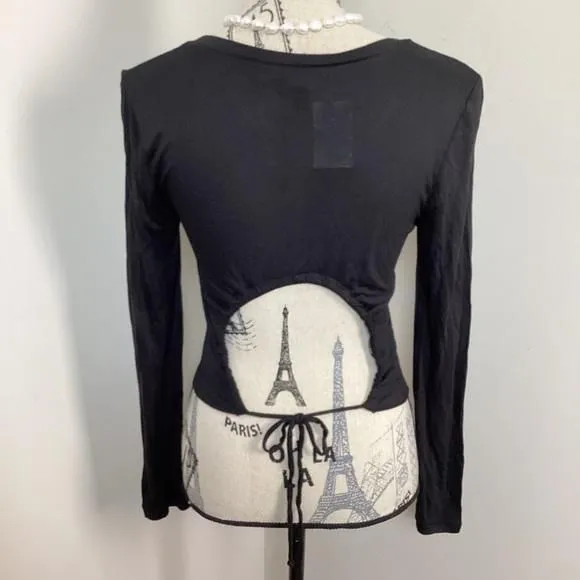 Product image for Versona Women’s Black Round Neck Cropped Long Sleeves Shirt Exposed Lower Back