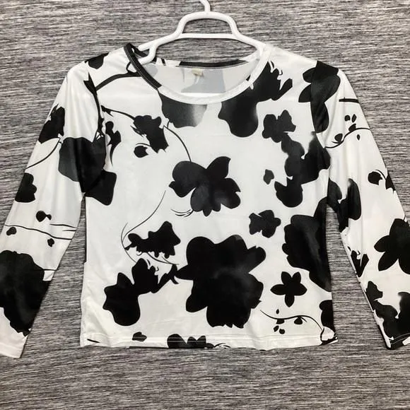 Product image for Women’s White Black Floral Round Neck Long Sleeves Shirt