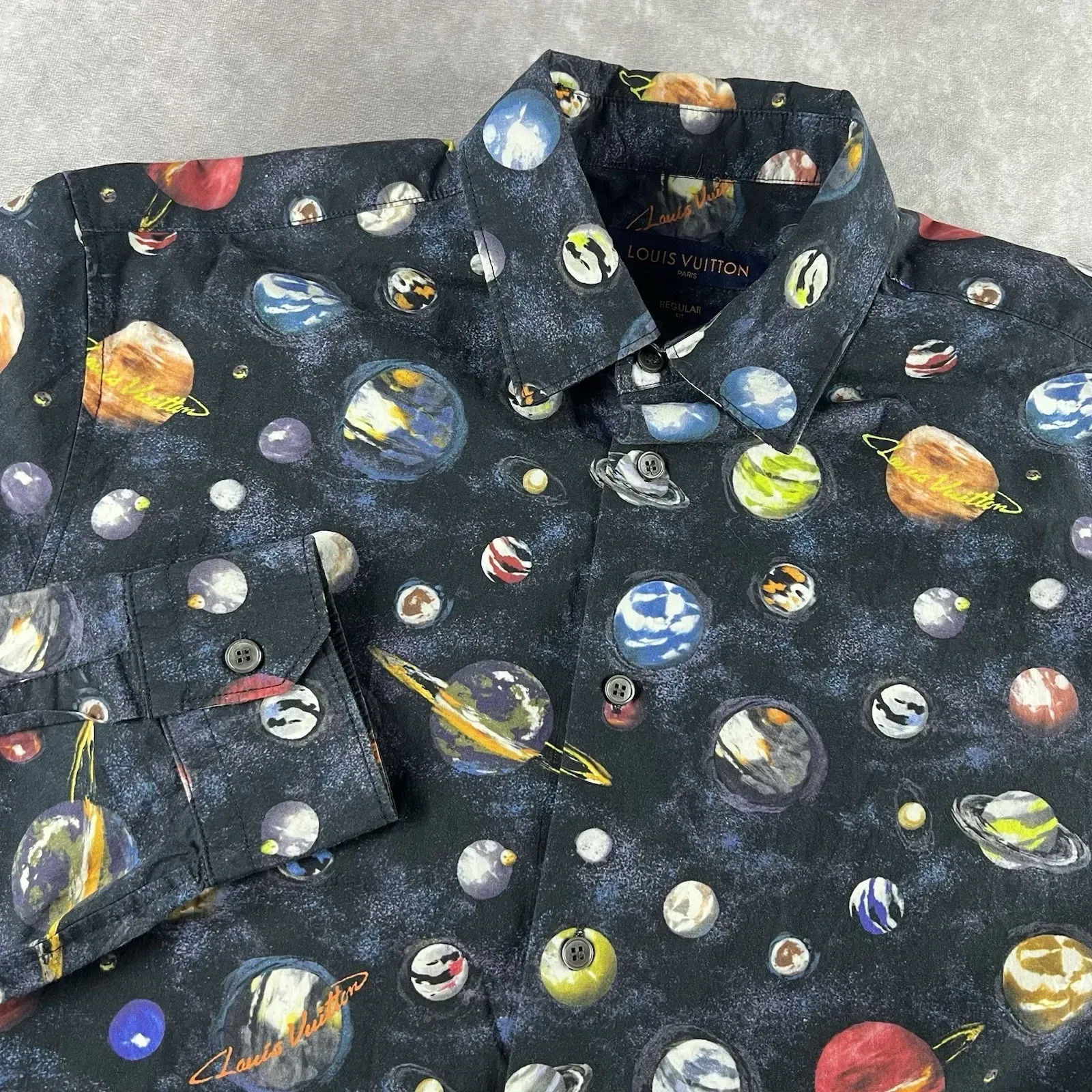Louis Vuitton Cosmic Planet Button Up L/S Dress Shirt Size L RM191M JIY  HGS08W - size L  Whatnot: Shop, Sell, Connect