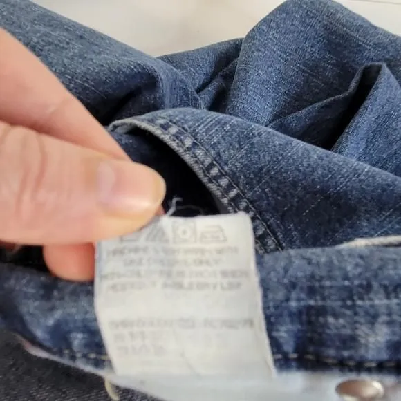 Listing Image Blurred Background