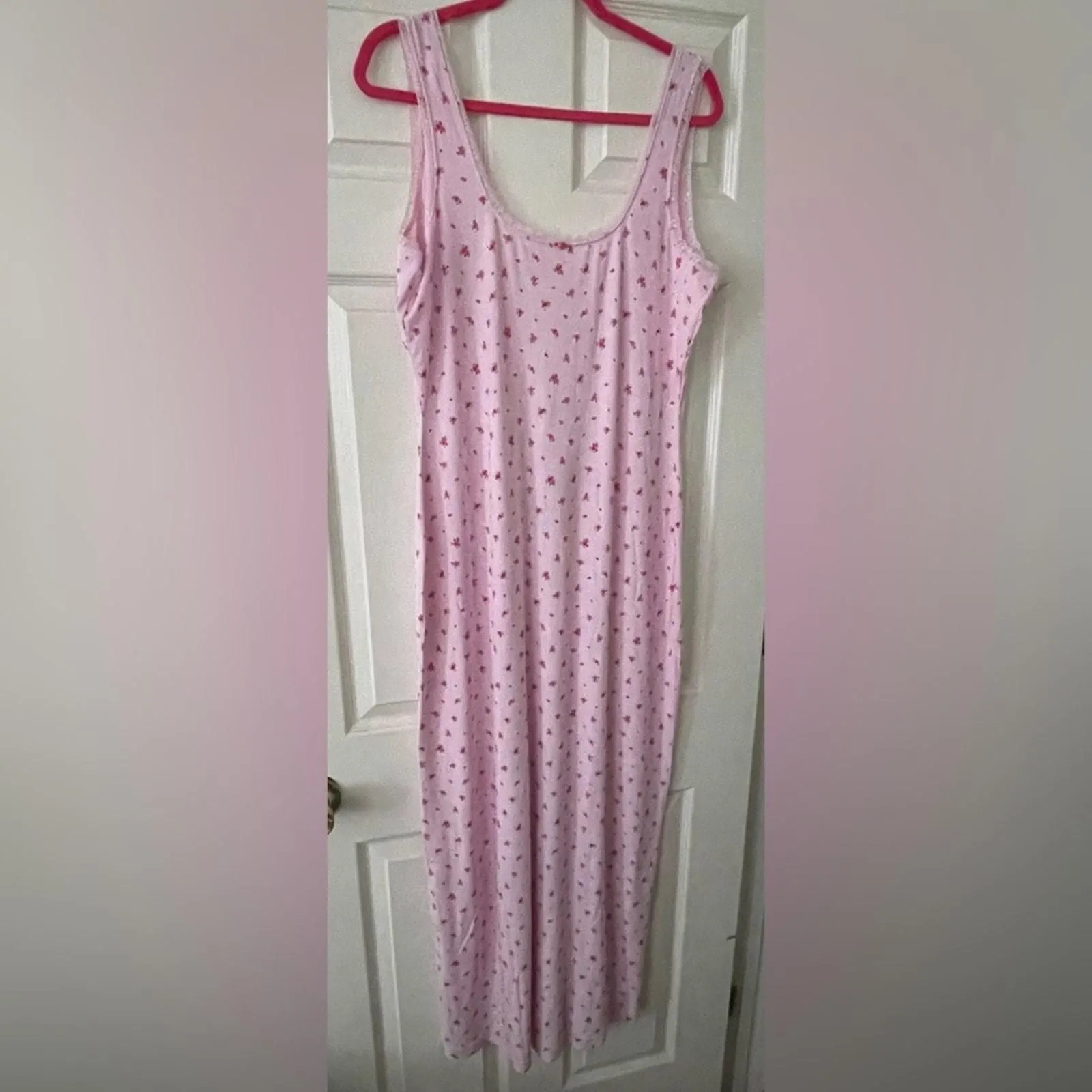 89. NWT Skims Soft Lounge Lace Scoop Neck Dress in Ditzy Rose Print Pink  Size 4X - SKIMS  Whatnot: Shop, Sell, Connect