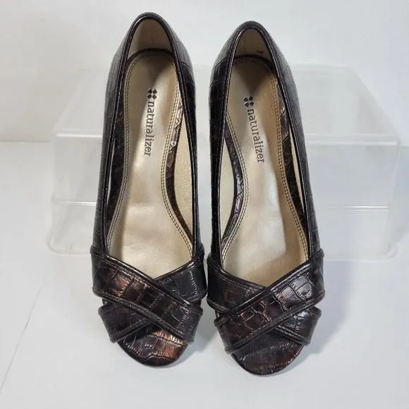 Product image for Womans Naturalizer Peep toe Faux Alligator Low heeled Shoes Size 6 Bronze/Brown
