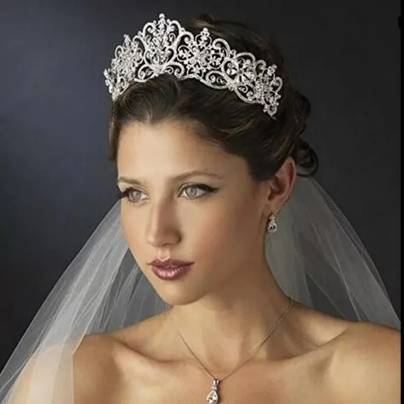 Product image for Gorgeous Rhinestone Tiara new