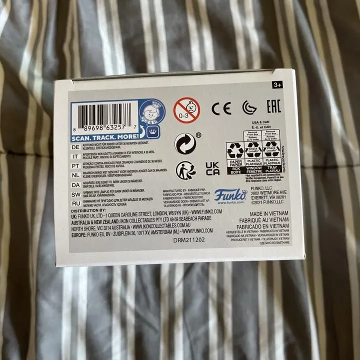 Listing Image Blurred Background