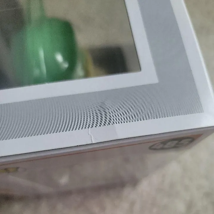 Listing Image Blurred Background