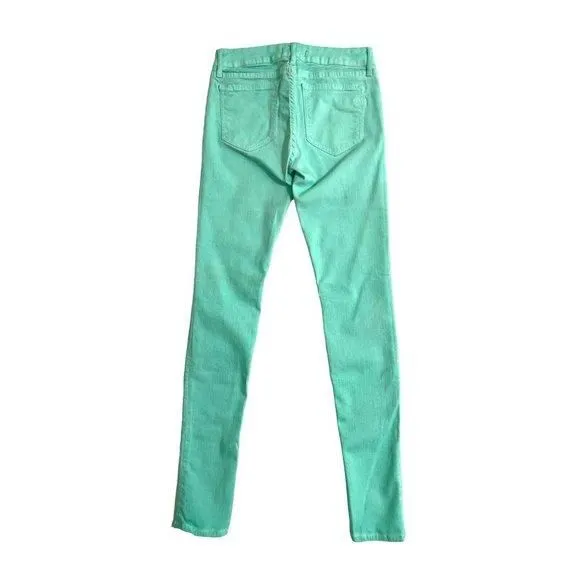 Listing Image Blurred Background
