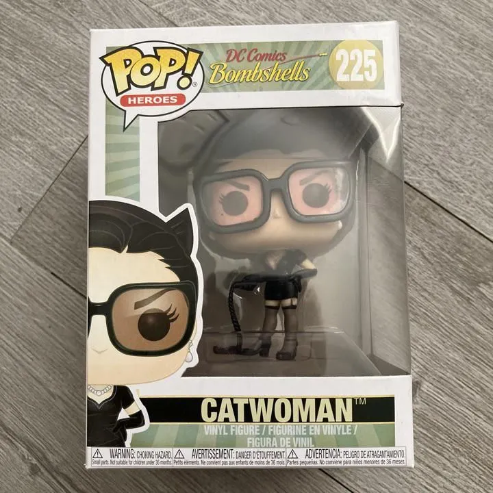 Product image for Catwoman (Bombshells)