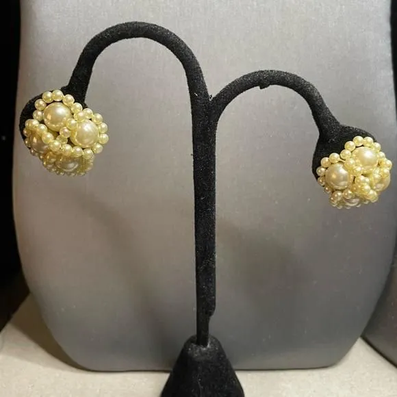 Product image for Multi Pearl Bead Vintage Screw Back Earrings Classic Beauty Regal Editorial.