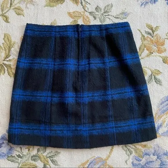 Listing Image Blurred Background