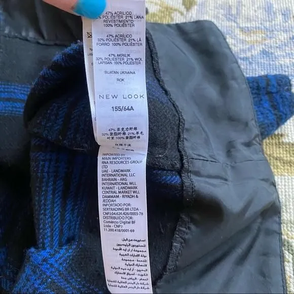 Listing Image Blurred Background