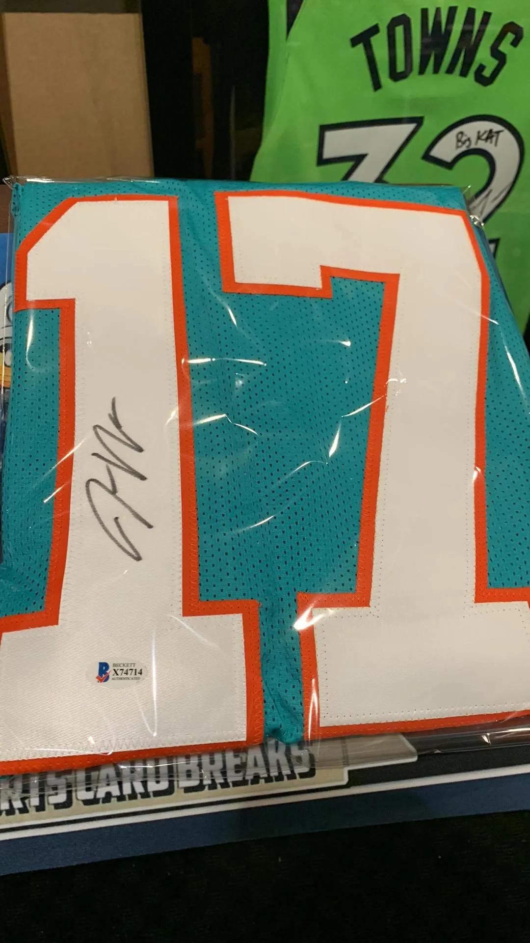 Product image for Jaylen Waddle Signed Custom Jersey Beckett COA