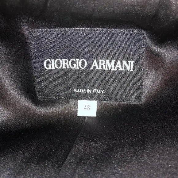 Listing Image Blurred Background