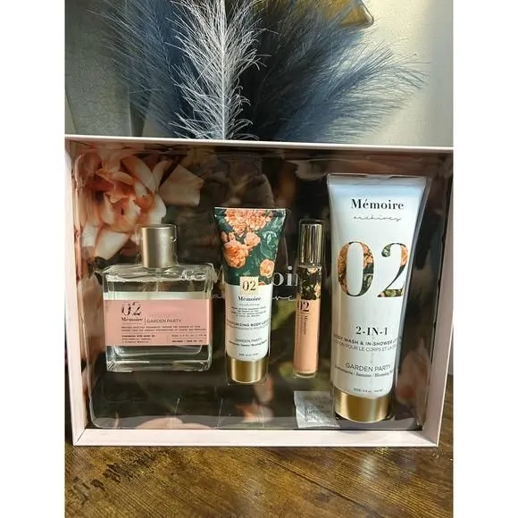 Product image for Memoire Archives Garden Party perfume Gift Set  NIP