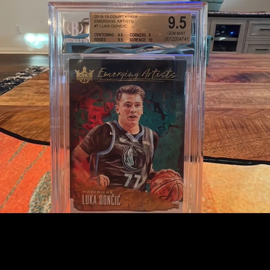 Product image for LUKA DONCIC RC 2018-19 COURT KINGS EMERGING ARTISTS #7 BGS 9.5