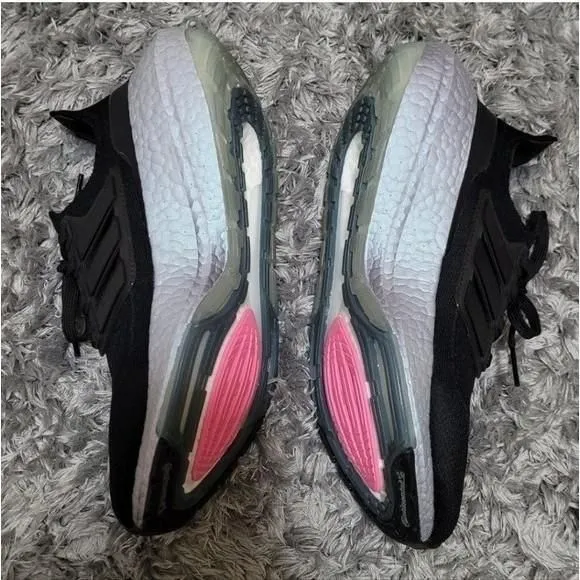adidas gazelle silver green womens Men's Ultraboost 1.0 Black/Black  Tradehome Shoes