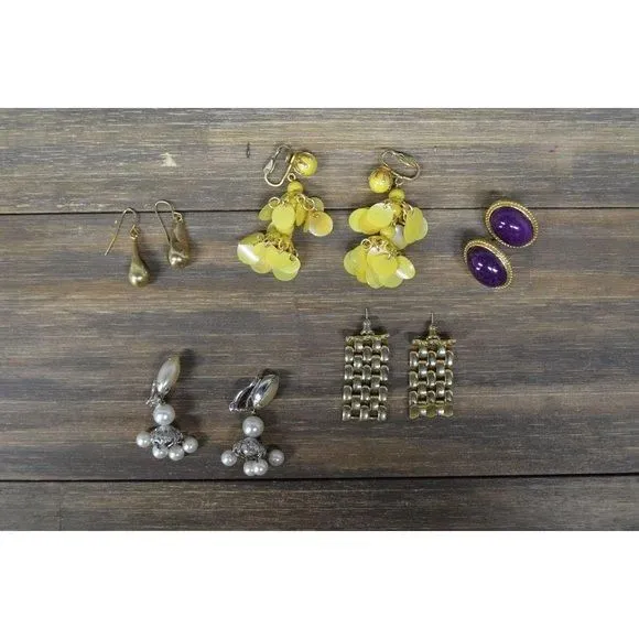 Product image for C08.) Vintage Earring Lot of 5 Pairs Hong Kong Segal Other Clip-on Pierced