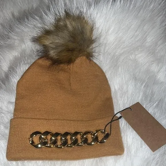Product image for Steve Madden - Knit Beanie with Gold-Toned Chain & Pom Pom (NWT)
