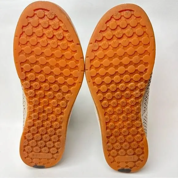 Listing Image Blurred Background
