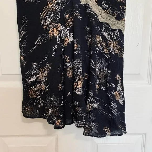 Listing Image Blurred Background