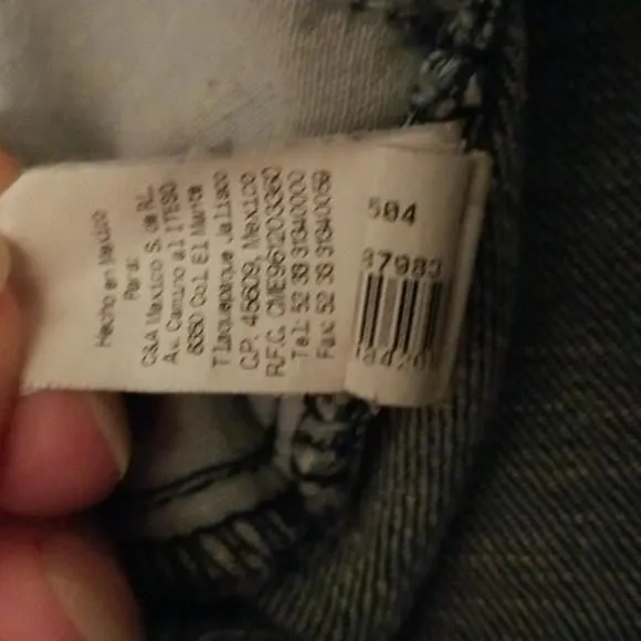 Listing Image Blurred Background