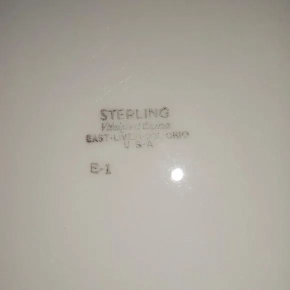 Listing Image Blurred Background
