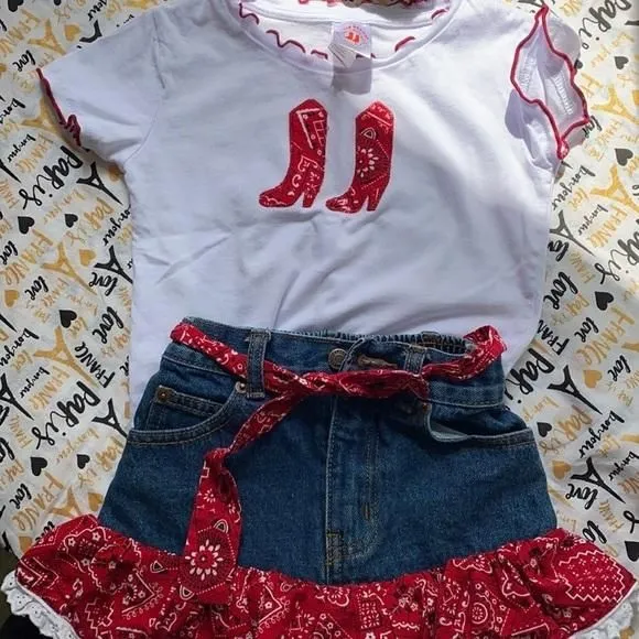 Product image for 𝅺🤠COWGIRL skirt and shirt set. Size 4