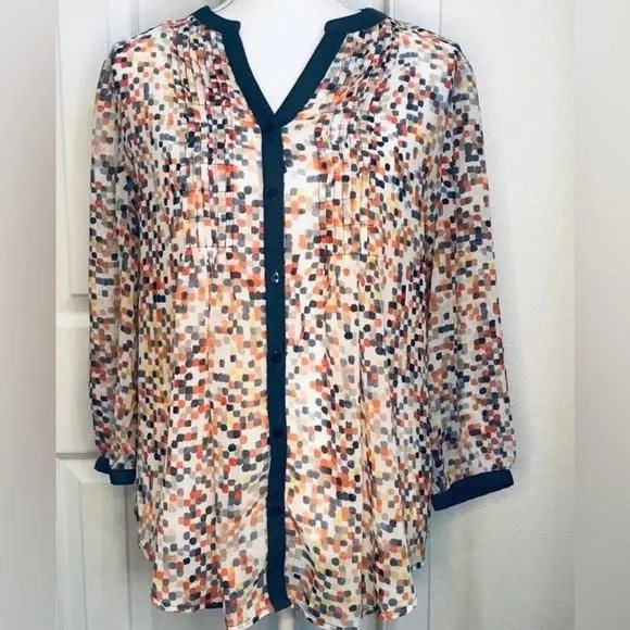Product image for Liz Claiborne dot top in size large.