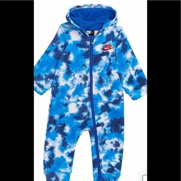 Product image for 𝅺Nike baby coverall. Size 12months. NWT