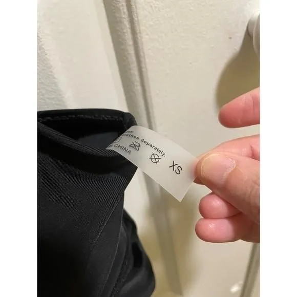 Listing Image Blurred Background