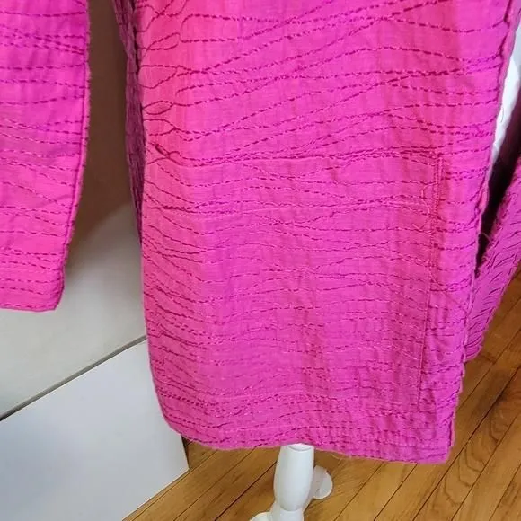Listing Image Blurred Background