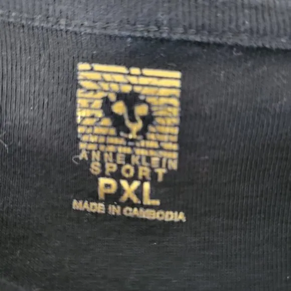 Listing Image Blurred Background