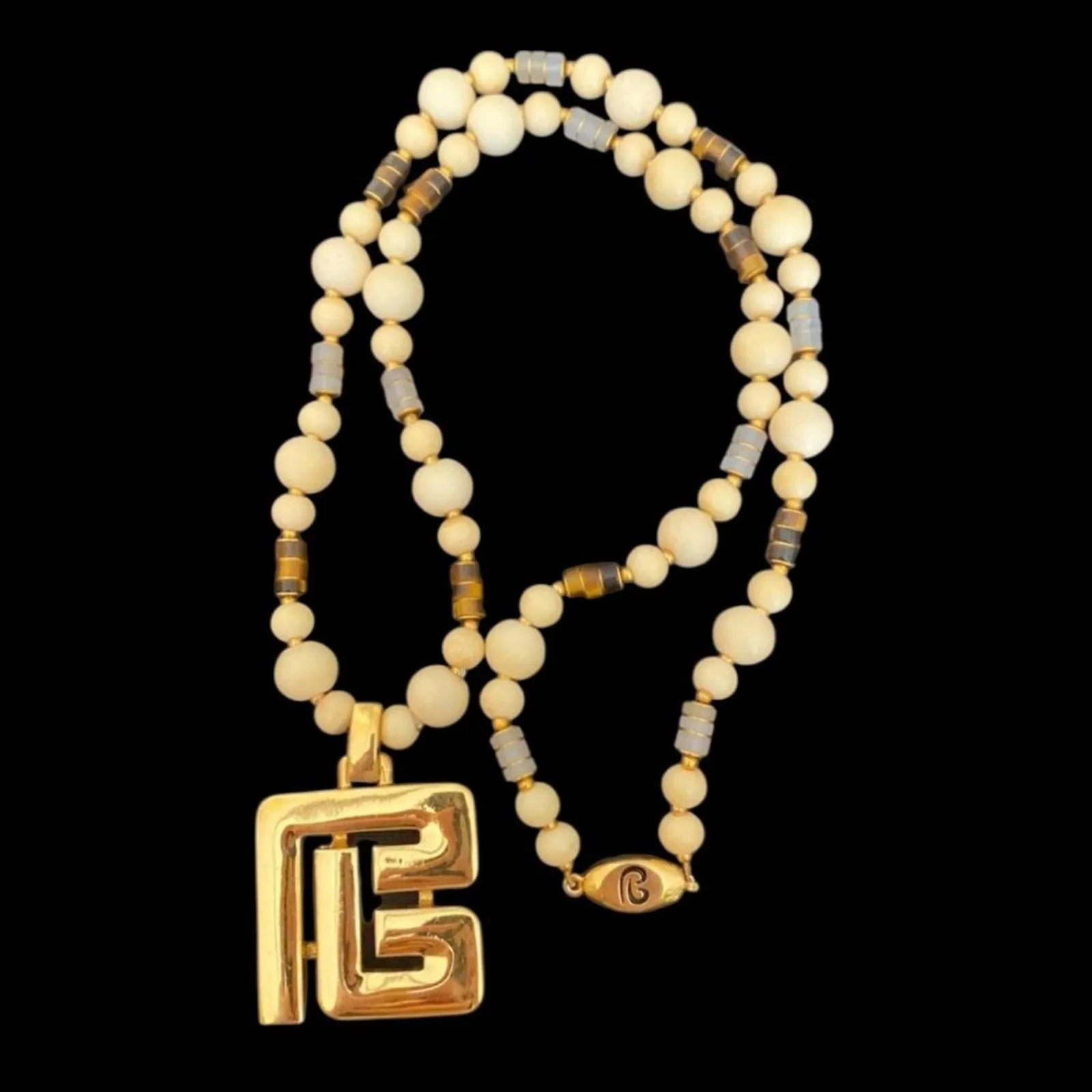 526f258de65b90baa759990ae73905ece334314e Picture 0