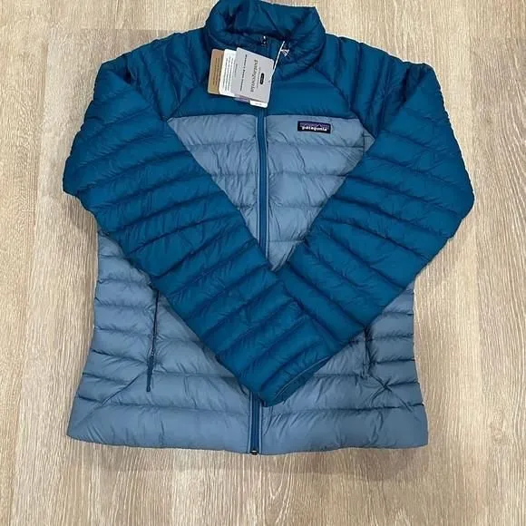 Product image for Patagonia Women's Down Jacket Light Plume Grey, Medium NWT