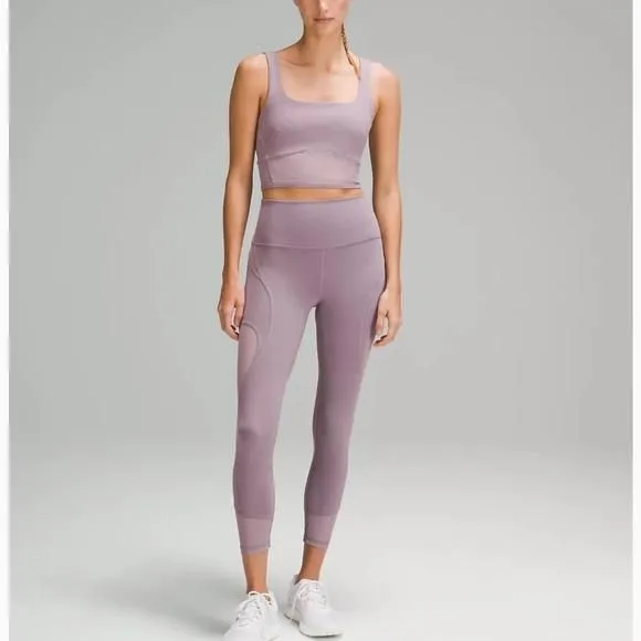Listing Image Blurred Background