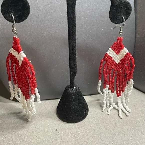 Product image for Red & White Beaded Native American Dangle Hook Earrings Shoulder Dusters.