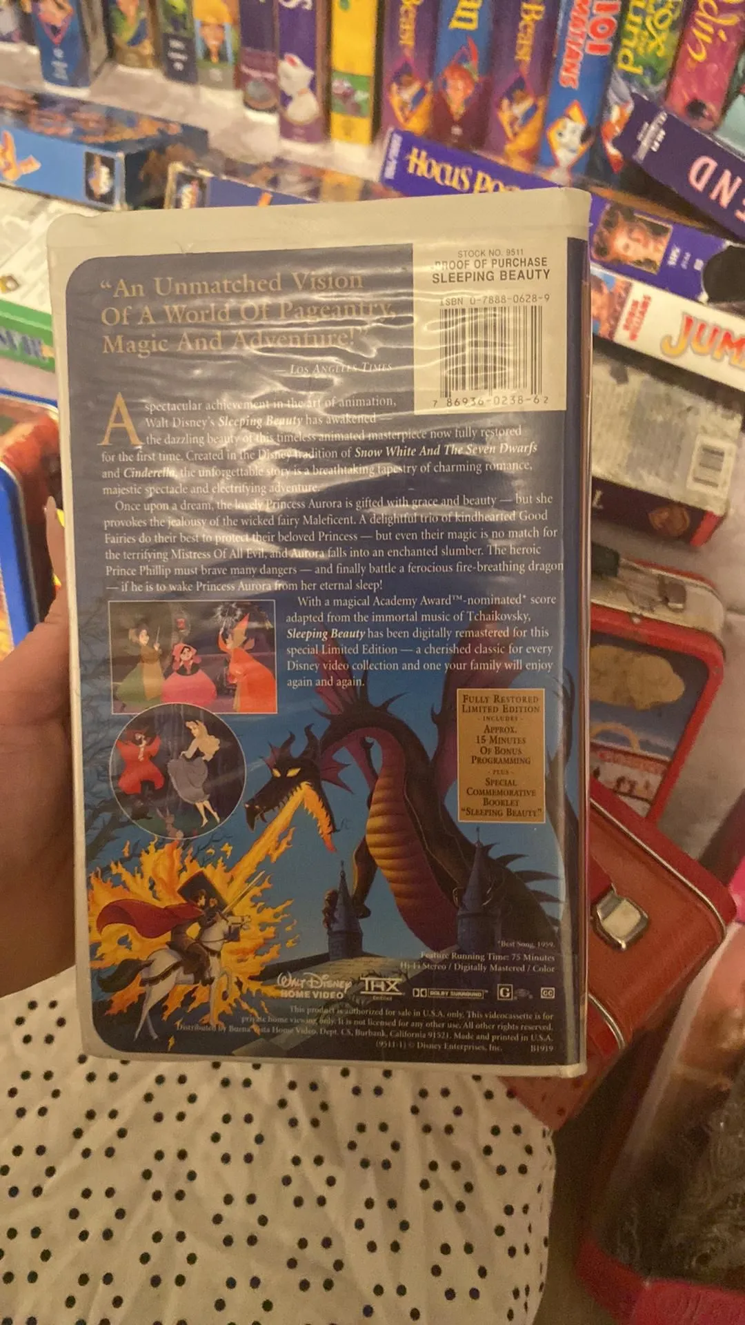 Listing Image Blurred Background